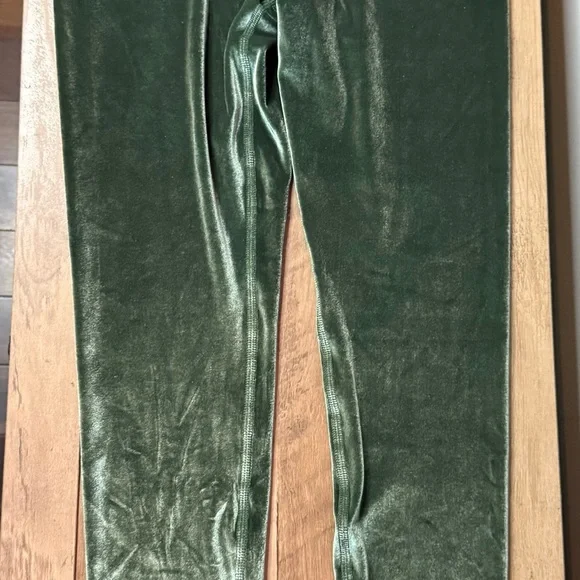 Beyond Yoga Forest Green Velvet Leggings - Picture 3 of 7